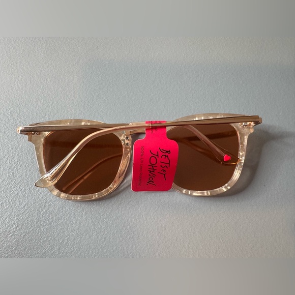 Betsey Johnson shell-effect mirrored cat eye Sunglasses - Picture 2 of 5